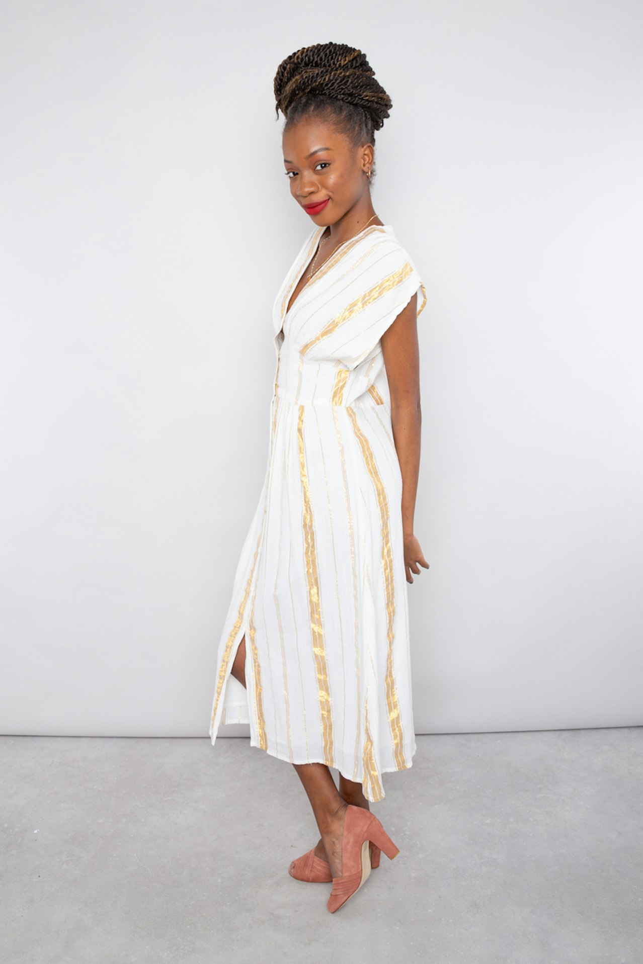 Robe Tylia White & Gold Stripes