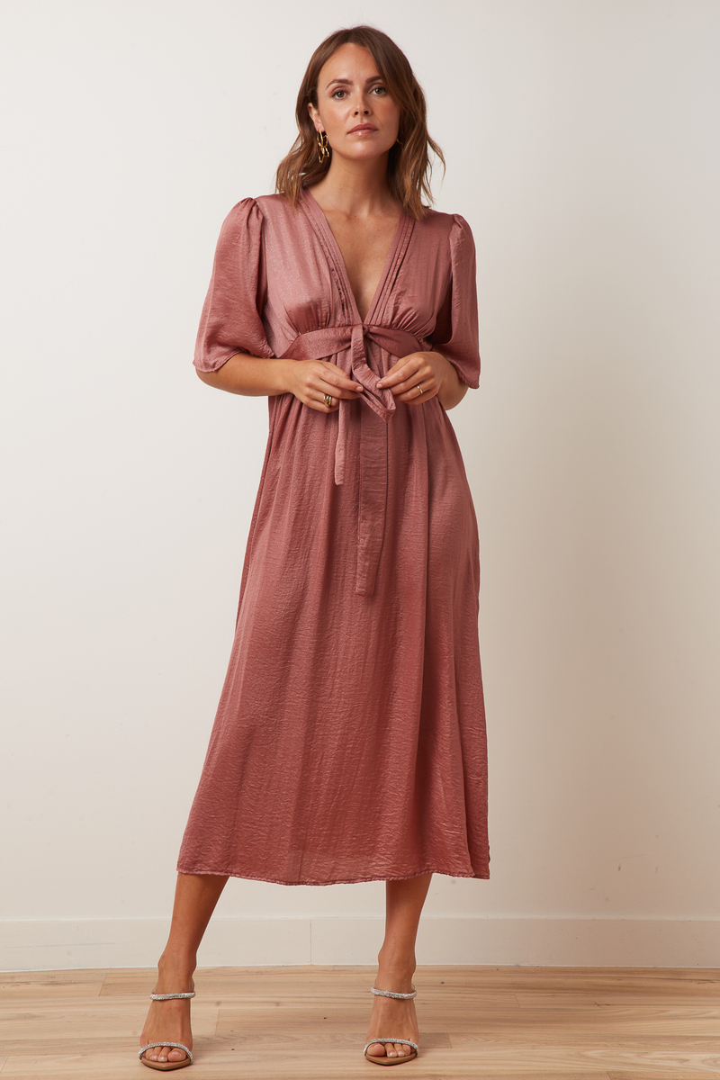 Le Closet Location de vetements et accessoires femme par abonnement