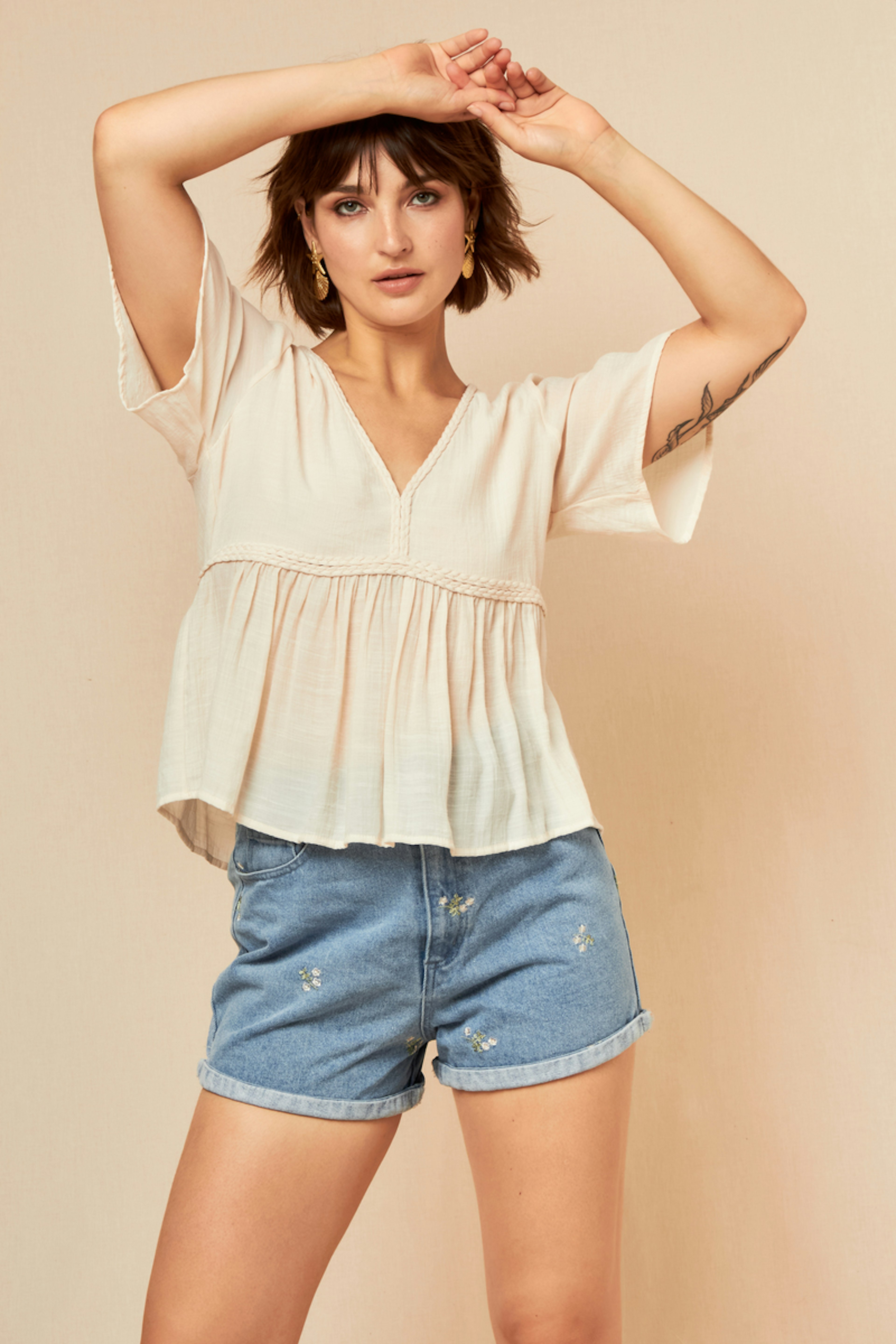 Short Remona